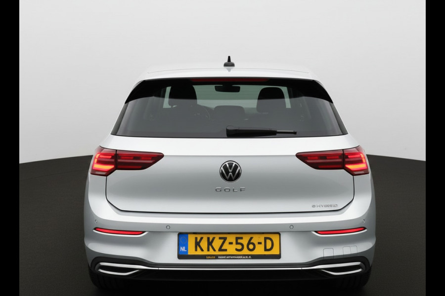 Volkswagen Golf eHybrid PHEV 204PK DSG STYLE CAMERA/VELOURS/NAVI/IQ-LIGHT