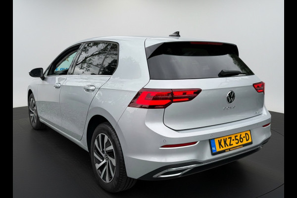 Volkswagen Golf eHybrid PHEV 204PK DSG STYLE CAMERA/VELOURS/NAVI/IQ-LIGHT