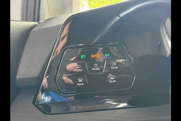 Volkswagen Golf eHybrid PHEV 204PK DSG STYLE CAMERA/VELOURS/NAVI/IQ-LIGHT