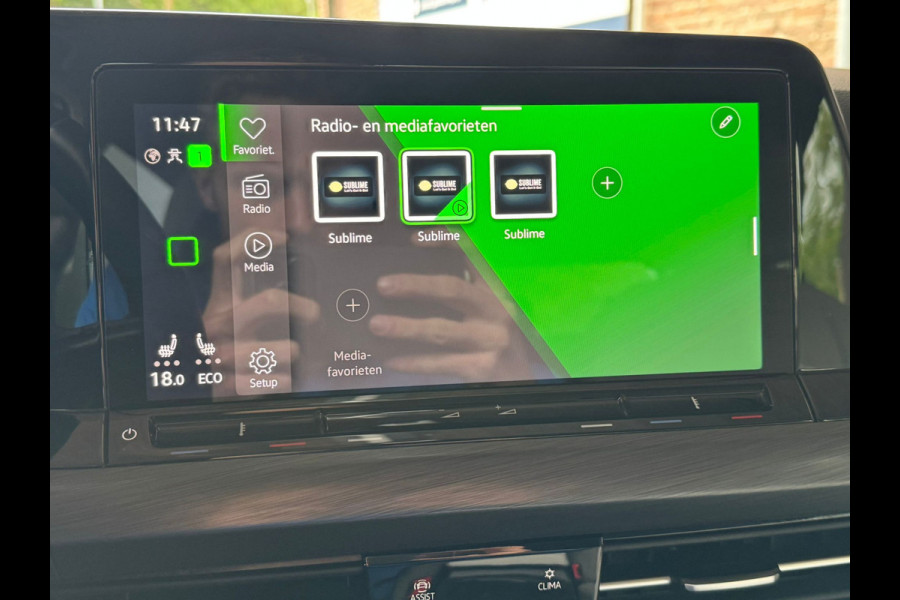 Volkswagen Golf eHybrid PHEV 204PK DSG STYLE CAMERA/VELOURS/NAVI/IQ-LIGHT
