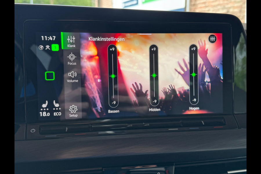 Volkswagen Golf eHybrid PHEV 204PK DSG STYLE CAMERA/VELOURS/NAVI/IQ-LIGHT