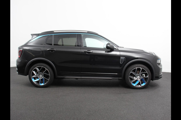 Lynk & Co 01 1.5 Panoramadak Airco ECC Virtual Coickpit PDC VA + Camera Adaptive Cruise Control Full LED 20" LM Velgen