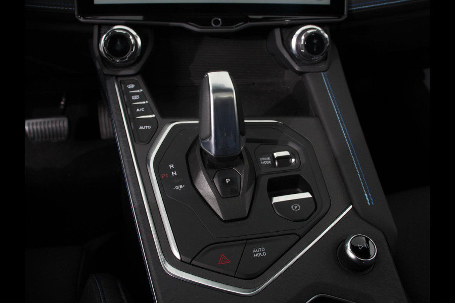 Lynk & Co 01 1.5 Panoramadak Airco ECC Virtual Coickpit PDC VA + Camera Adaptive Cruise Control Full LED 20" LM Velgen