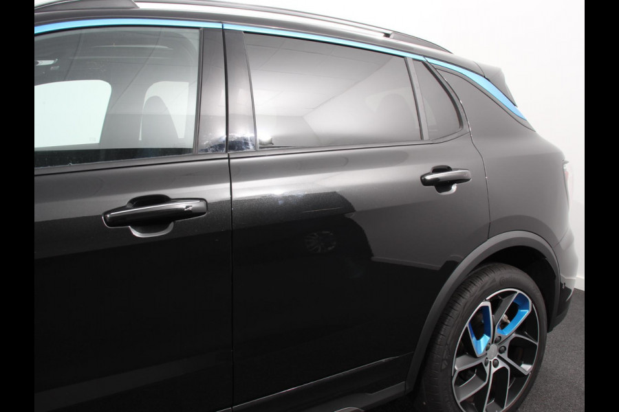 Lynk & Co 01 1.5 Panoramadak Airco ECC Virtual Coickpit PDC VA + Camera Adaptive Cruise Control Full LED 20" LM Velgen