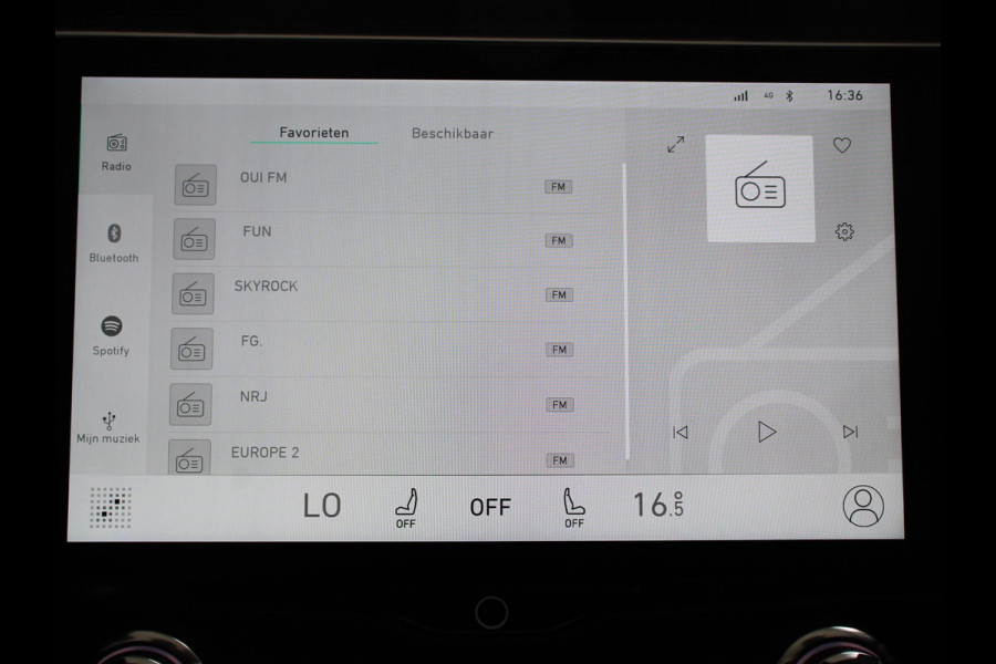 Lynk & Co 01 1.5 Panoramadak Airco ECC Virtual Coickpit PDC VA + Camera Adaptive Cruise Control Full LED 20" LM Velgen