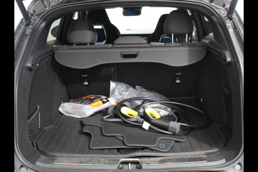 Lynk & Co 01 1.5 Panoramadak Airco ECC Virtual Coickpit PDC VA + Camera Adaptive Cruise Control Full LED 20" LM Velgen