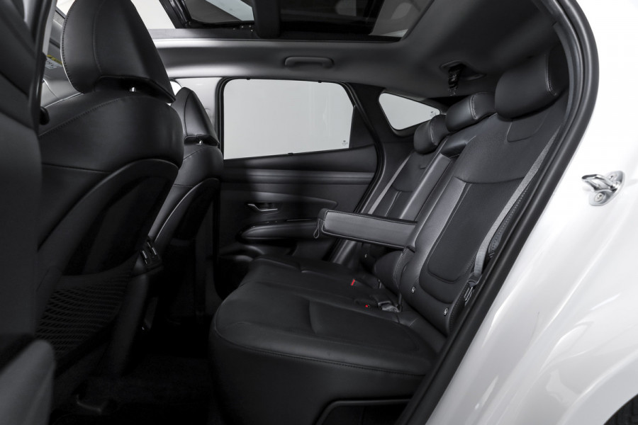 Hyundai Tucson 1.6 T-GDI PHEV Premium Sky 4WD | S/K-Panodak | Elek. Stoelen | Adapt. Cruise | Stoelventilatie+Verw. | 360 Camera | NAV+App. Connect | Krell | Elek. Klep LM 19" | 1125