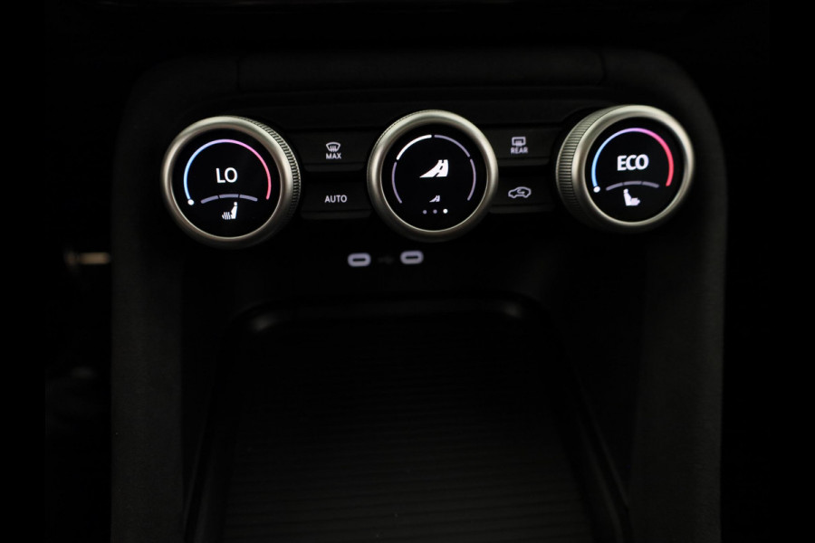 Škoda Kodiaq 1.5 TSI PHEV Sportline Business 204 pk Automaat | Verlengde garantie | Navigatie | Panoramadak | Trekhaak (wegklapbaar) | Parkeersensoren | Achteruitrijcamera | Stoelverwarming v/a |