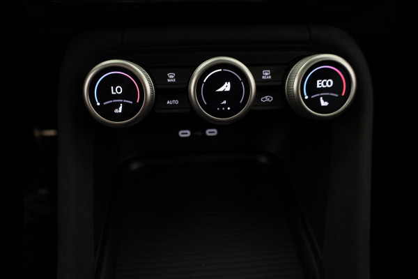 Škoda Kodiaq 1.5 TSI PHEV Sportline Business 204 pk Automaat | Verlengde garantie | Navigatie | Panoramadak | Trekhaak (wegklapbaar) | Parkeersensoren | Achteruitrijcamera | Stoelverwarming v/a |