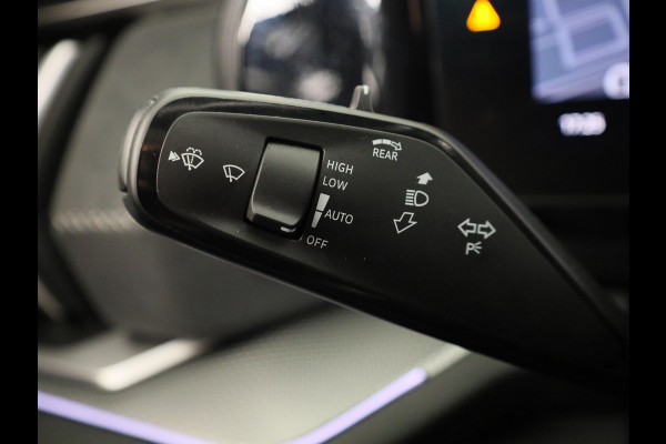 Škoda Kodiaq 1.5 TSI PHEV Sportline Business 204 pk Automaat | Verlengde garantie | Navigatie | Panoramadak | Trekhaak (wegklapbaar) | Parkeersensoren | Achteruitrijcamera | Stoelverwarming v/a |