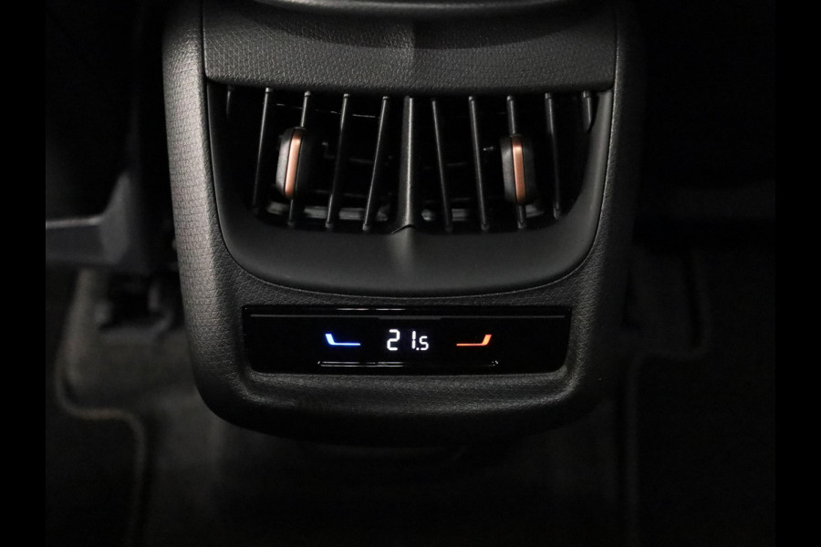 CUPRA Tavascan Business 82 kWh 282PK | Stuurverwarming | Side Assist | 19 Inch | Achteruitrijcamera |