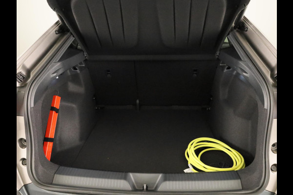 CUPRA Tavascan Business 82 kWh 282PK | Stuurverwarming | Side Assist | 19 Inch | Achteruitrijcamera |