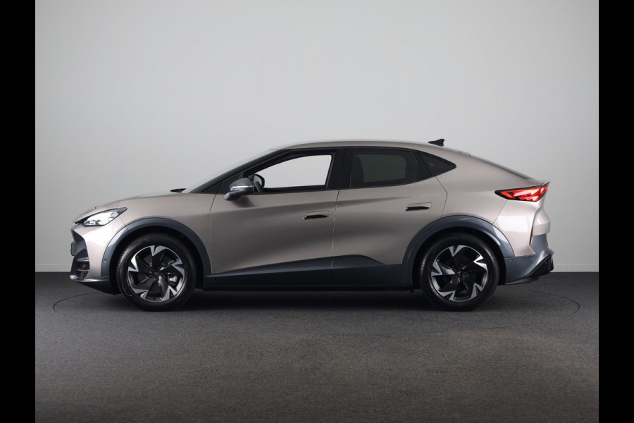 CUPRA Tavascan Business 82 kWh 282PK | Stuurverwarming | Side Assist | 19 Inch | Achteruitrijcamera |