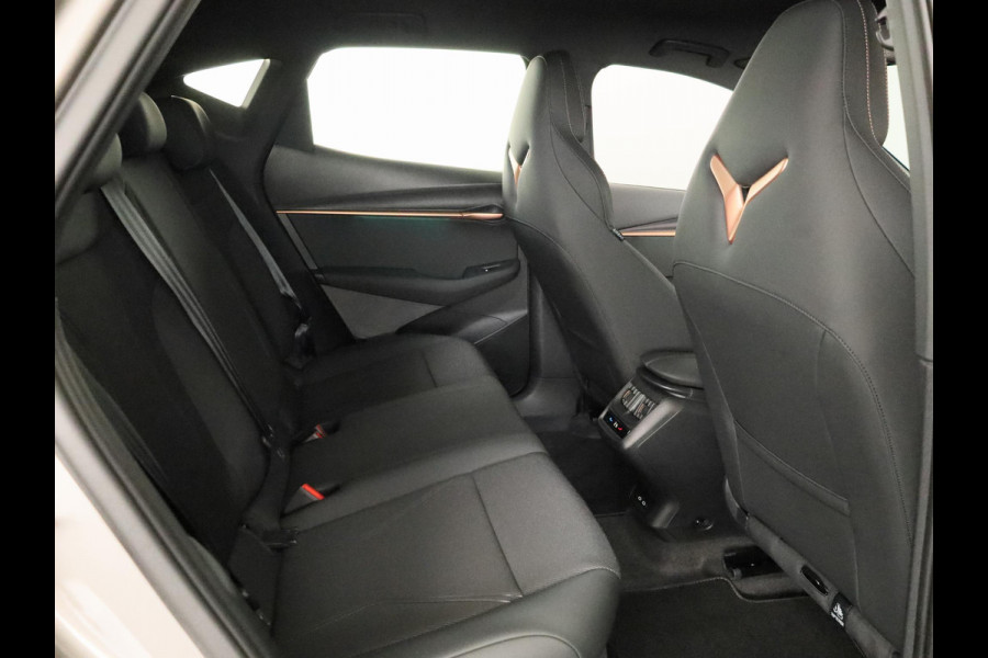 CUPRA Tavascan Business 82 kWh 282PK | Stuurverwarming | Side Assist | 19 Inch | Achteruitrijcamera |