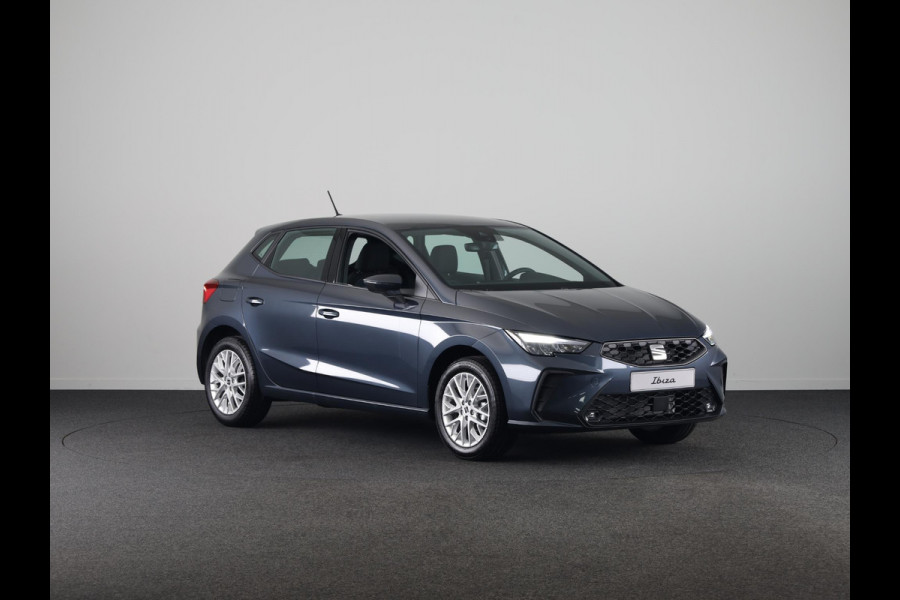 Seat Ibiza SEAT Ibiza Style plus 1.0 EcoTSI 95 pk Magnetic Tech Metallic | Park Assist | Apple Carplay | Cruise control
