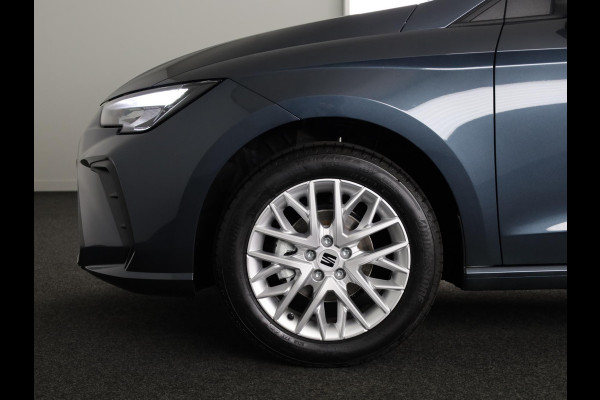 Seat Ibiza SEAT Ibiza Style plus 1.0 EcoTSI 95 pk Magnetic Tech Metallic | Park Assist | Apple Carplay | Cruise control