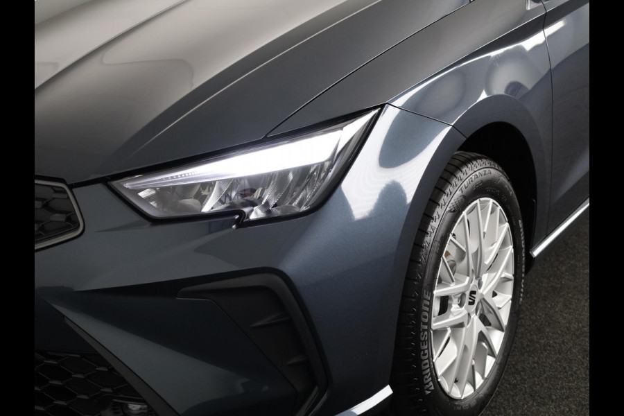 Seat Ibiza SEAT Ibiza Style plus 1.0 EcoTSI 95 pk Magnetic Tech Metallic | Park Assist | Apple Carplay | Cruise control