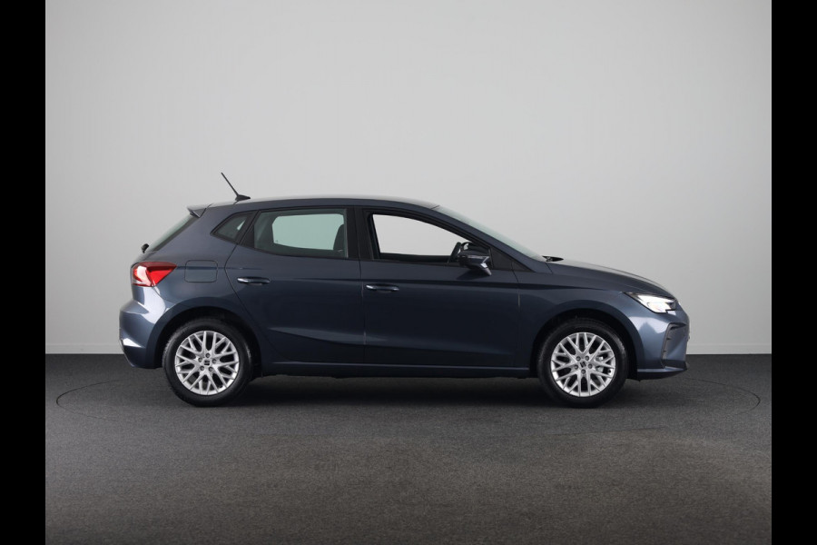Seat Ibiza SEAT Ibiza Style plus 1.0 EcoTSI 95 pk Magnetic Tech Metallic | Park Assist | Apple Carplay | Cruise control