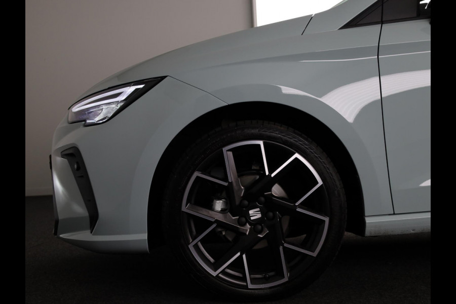 Seat Ibiza 1.0 EcoTSI 95pk FR Business Connect | 8 jaar garantie | 18 inch | Nieuw model |