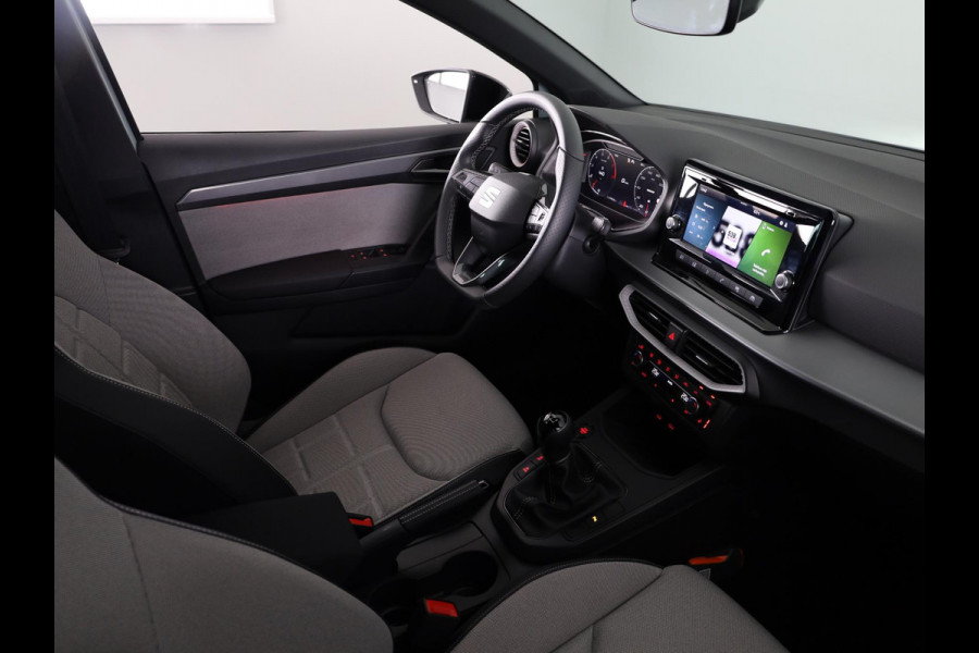Seat Ibiza 1.0 EcoTSI 95pk FR Business Connect | 8 jaar garantie | 18 inch | Nieuw model |