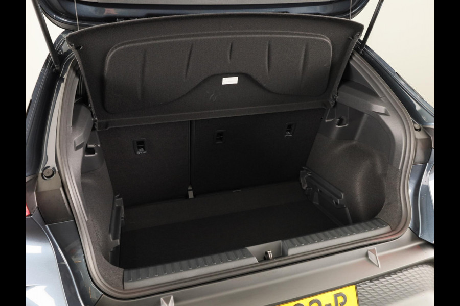 CUPRA Raval Business First Edition 56 kWh 211PK | Elektrisch Verstelbare Stoelen | Keyless Entry | Achteruitrijcamera | Climate Control | Adaptieve Cruise Control |