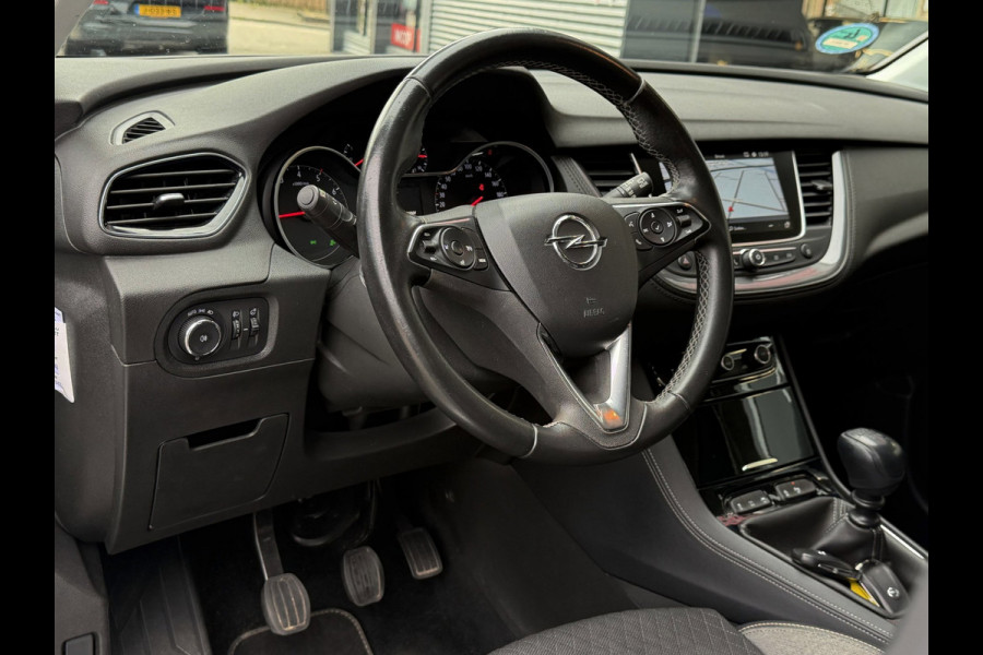 Opel Grandland X 1.2 Turbo Business Executive - Navigatie / Apple CarPlay I Airco I PDC I Sport pakket I Dealer onderhouden