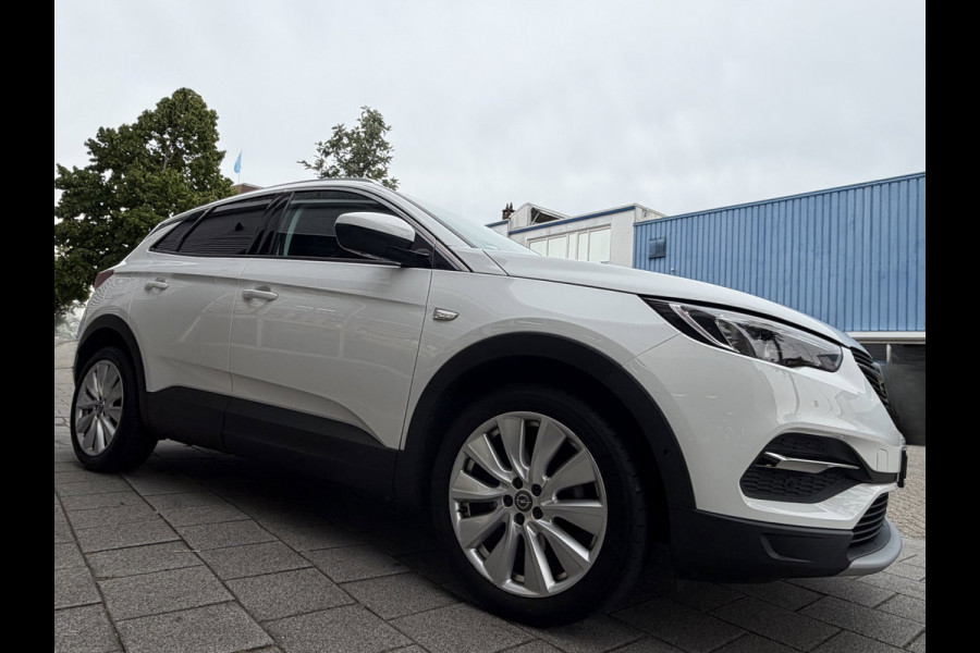 Opel Grandland X 1.2 Turbo Business Executive - Navigatie / Apple CarPlay I Airco I PDC I Sport pakket I Dealer onderhouden
