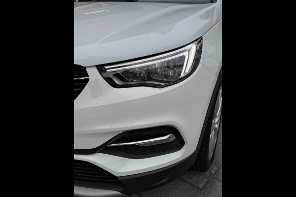 Opel Grandland X 1.2 Turbo Business Executive - Navigatie / Apple CarPlay I Airco I PDC I Sport pakket I Dealer onderhouden