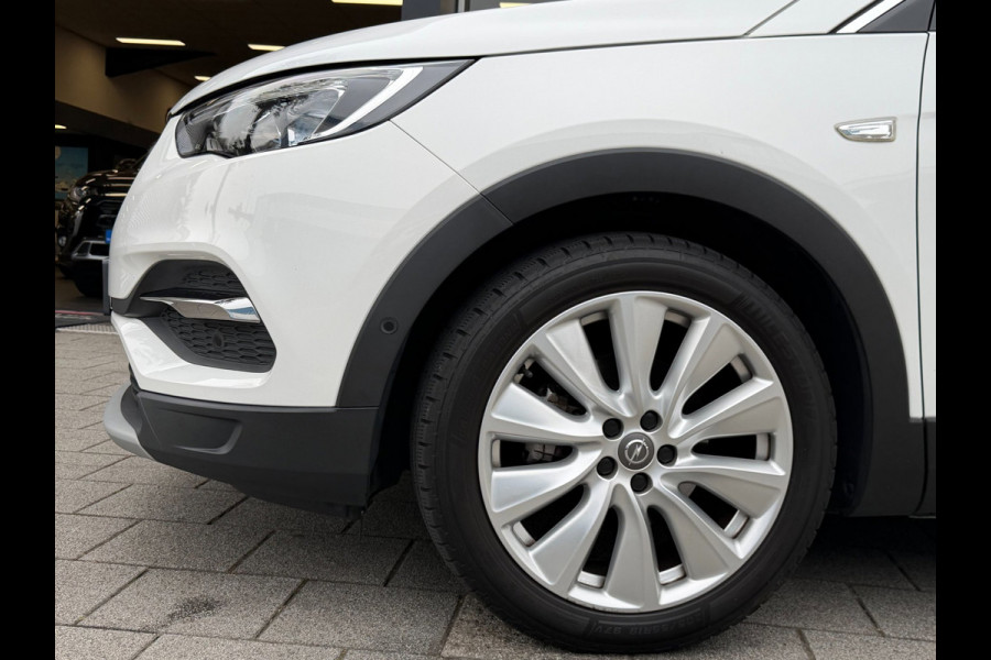 Opel Grandland X 1.2 Turbo Business Executive - Navigatie / Apple CarPlay I Airco I PDC I Sport pakket I Dealer onderhouden