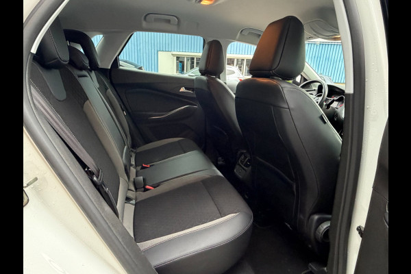 Opel Grandland X 1.2 Turbo Business Executive - Navigatie / Apple CarPlay I Airco I PDC I Sport pakket I Dealer onderhouden