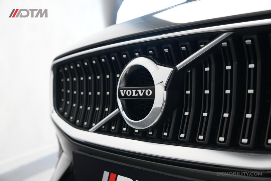 Volvo V60 Cross Country 2.0 B5 AWD Pro | Harman / Kardon | Panorama | Trekhaak
