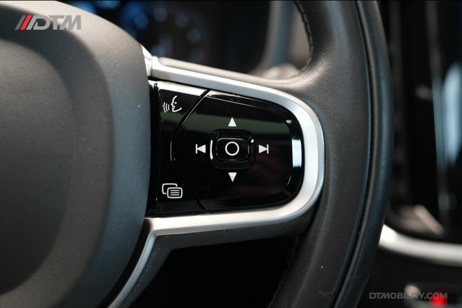 Volvo V60 Cross Country 2.0 B5 AWD Pro | Harman / Kardon | Panorama | Trekhaak