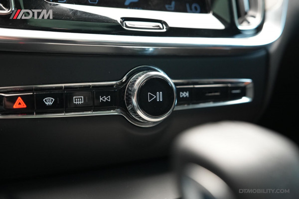 Volvo V60 Cross Country 2.0 B5 AWD Pro | Harman / Kardon | Panorama | Trekhaak