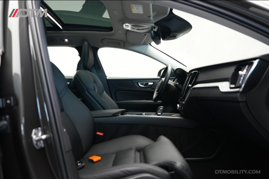 Volvo V60 Cross Country 2.0 B5 AWD Pro | Harman / Kardon | Panorama | Trekhaak