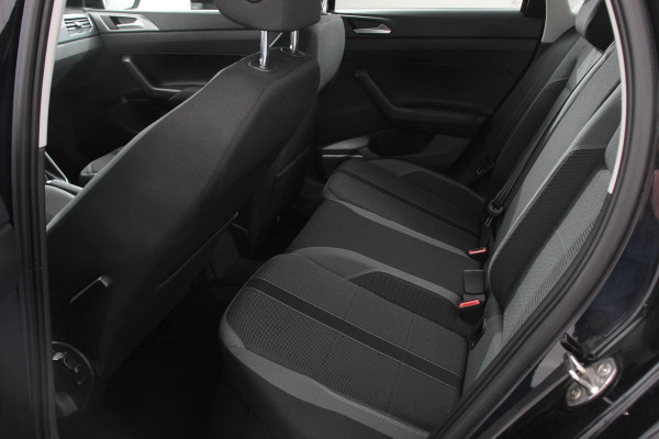 Volkswagen Polo 1.0 TSI 95pk DSG Style Navigatie Apple Carplay/Android Auto Parkeersensoren Park Assist Adaptieve Cruise Control Stoelverwarming Airco Digitale cockpit