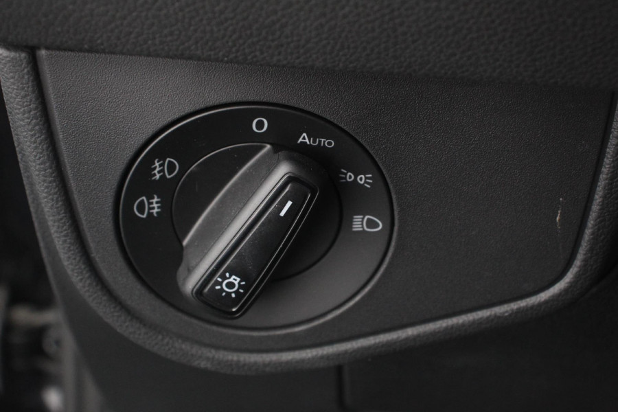 Volkswagen Polo 1.0 TSI 95pk DSG Style Navigatie Apple Carplay/Android Auto Parkeersensoren Park Assist Adaptieve Cruise Control Stoelverwarming Airco Digitale cockpit