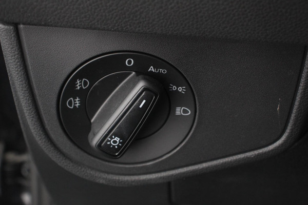 Volkswagen Polo 1.0 TSI 95pk DSG Style Navigatie Apple Carplay/Android Auto Parkeersensoren Park Assist Adaptieve Cruise Control Stoelverwarming Airco Digitale cockpit