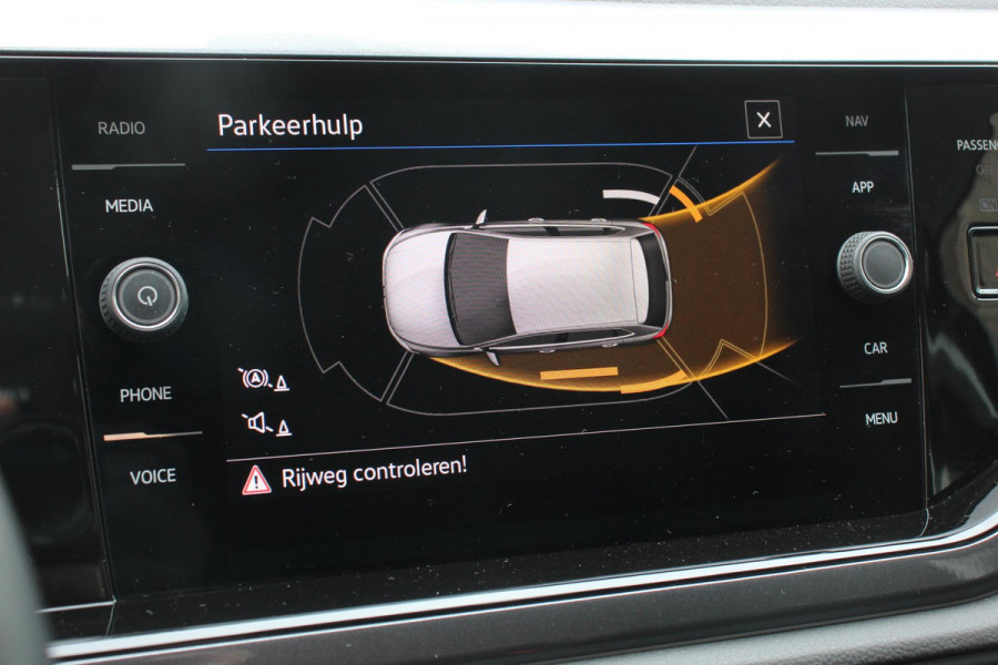 Volkswagen Polo 1.0 TSI 95pk DSG Style Navigatie Apple Carplay/Android Auto Parkeersensoren Park Assist Adaptieve Cruise Control Stoelverwarming Airco Digitale cockpit