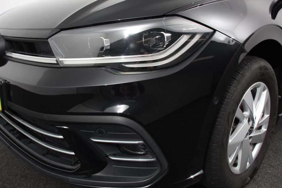 Volkswagen Polo 1.0 TSI 95pk DSG Style Navigatie Apple Carplay/Android Auto Parkeersensoren Park Assist Adaptieve Cruise Control Stoelverwarming Airco Digitale cockpit