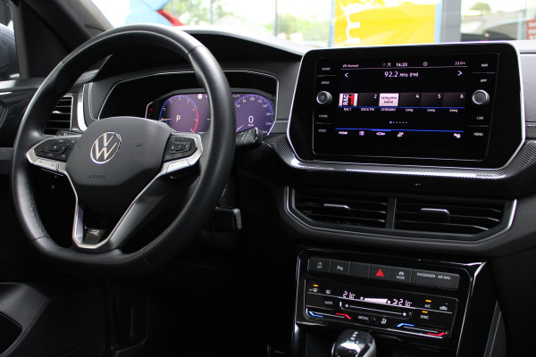 Volkswagen T-Cross 1.0 TSI R-Line | Adaptieve cruise | Achteruitrijcamera | IQ-Light