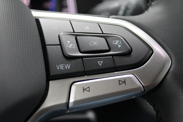 Volkswagen T-Cross 1.0 TSI R-Line | Adaptieve cruise | Achteruitrijcamera | IQ-Light