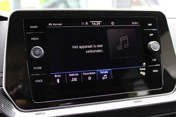 Volkswagen T-Cross 1.0 TSI R-Line | Adaptieve cruise | Achteruitrijcamera | IQ-Light