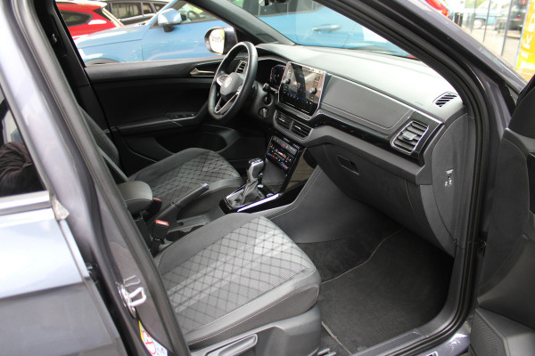 Volkswagen T-Cross 1.0 TSI R-Line | Adaptieve cruise | Achteruitrijcamera | IQ-Light