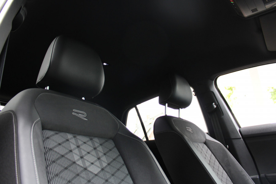 Volkswagen T-Cross 1.0 TSI R-Line | Adaptieve cruise | Achteruitrijcamera | IQ-Light