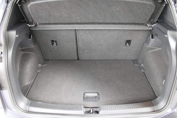 Volkswagen T-Cross 1.0 TSI R-Line | Adaptieve cruise | Achteruitrijcamera | IQ-Light
