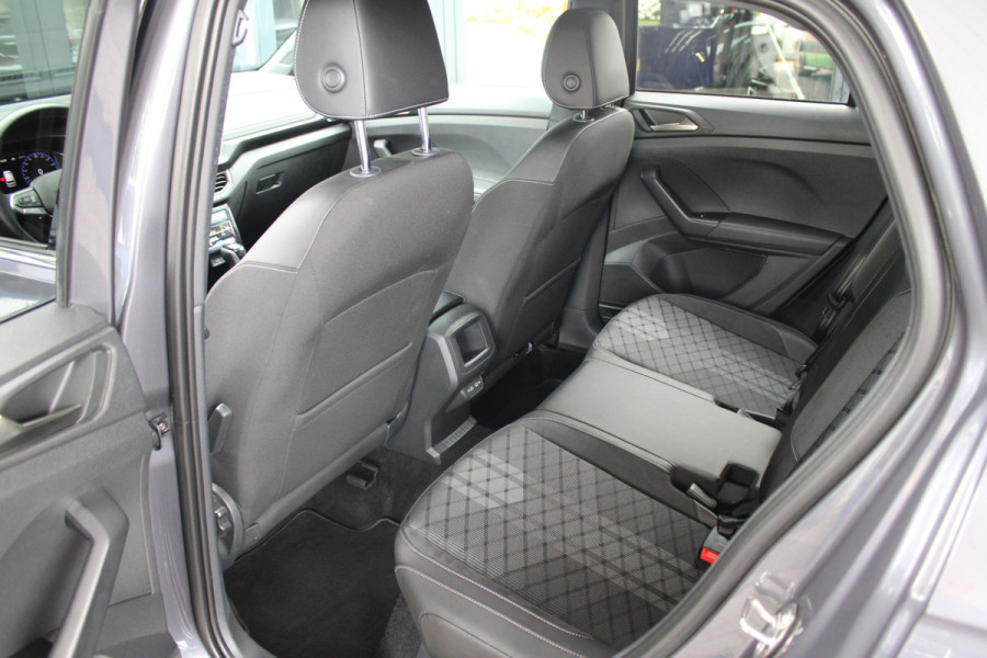 Volkswagen T-Cross 1.0 TSI R-Line | Adaptieve cruise | Achteruitrijcamera | IQ-Light