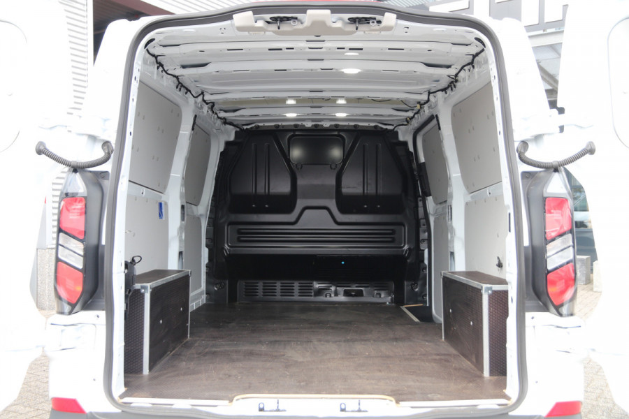 Ford Transit Custom 2.0 TDCI 136 | L2H1 | Carplay | Trekhaak | Camera | Cruise | Clima..