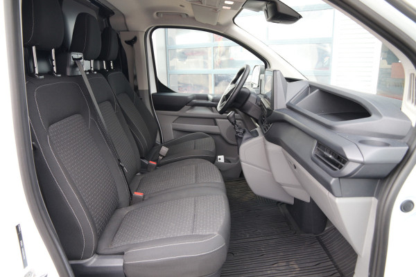 Ford Transit Custom 2.0 TDCI 136 | L2H1 | Carplay | Trekhaak | Camera | Cruise | Clima..