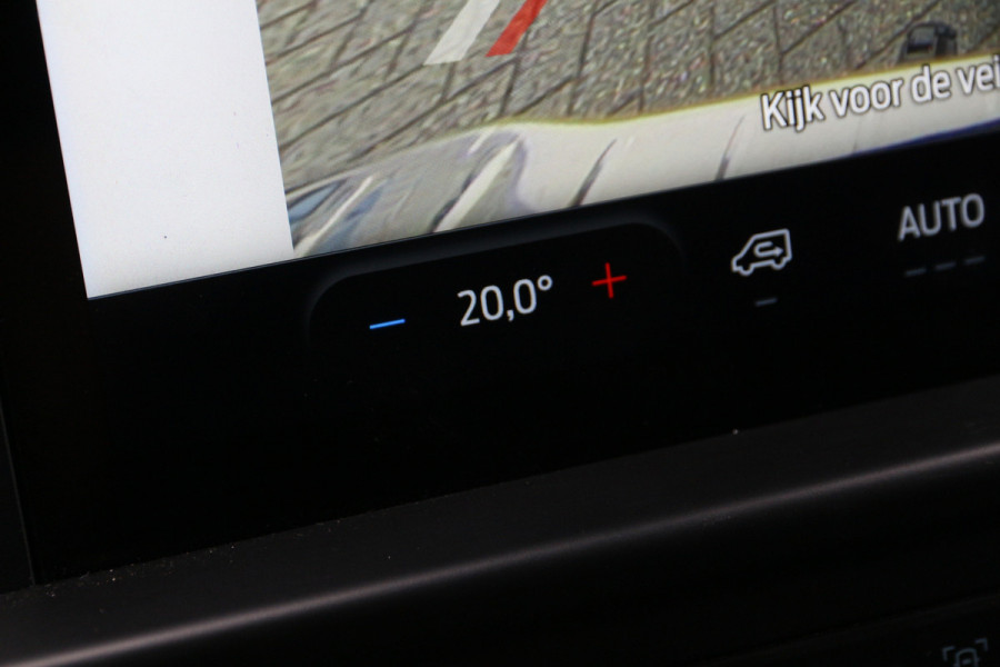 Ford Transit Custom 2.0 TDCI 136 | L2H1 | Carplay | Trekhaak | Camera | Cruise | Clima..
