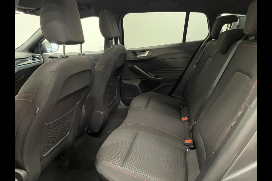 Ford FOCUS Wagon 1.0 EcoBoost Hybrid 155 pk ST Line Aut. LED Winterpakket PDC VA+Camera Carplay Navi Adaptive Cruise Control Privacy Glass